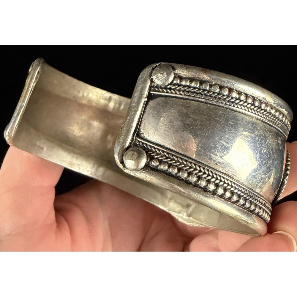Antique Tibetan Nepali Cuff Bracelet Carnelian Turquoise Inlay Coin Silver 53g - Picture 4 of 5